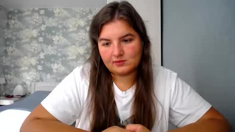 Elanis online show from September 19, 10:41 am