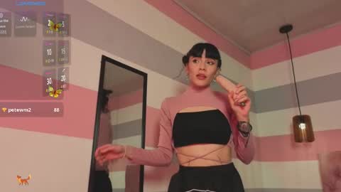 Elanith online show from March 5, 5:44 pm