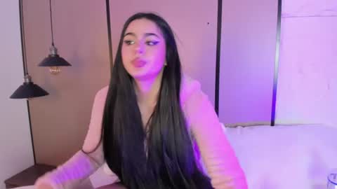 elara_bloom_ online show from June 24, 5:03 am