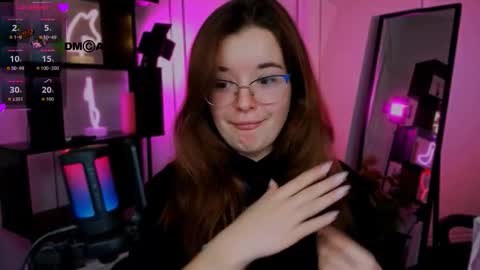 elara_doll online show from December 15, 9:00 pm