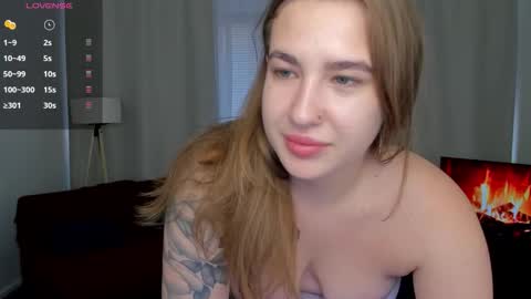 elarabloom online show from November 11, 12:40 pm