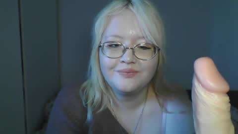 elayne_sweet online show from April 25, 6:15 am