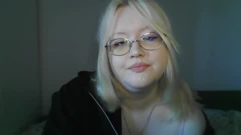 elayne_sweet online show from April 27, 6:11 am