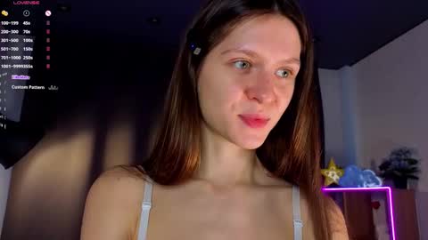 Mia online show from September 11, 4:36 am