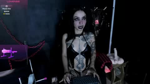 Electra online show from April 30, 4:56 pm