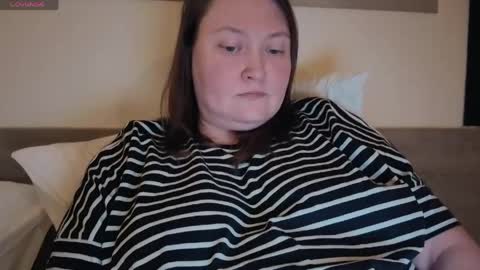 elegant_pleasure online show from April 15, 4:10 pm