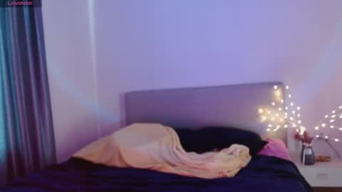 elena_ur_goddess online show from November 2, 1:16 am