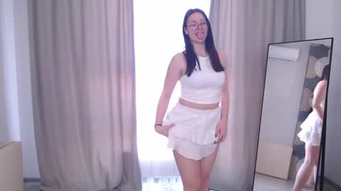 Elena online show from April 29, 7:13 am