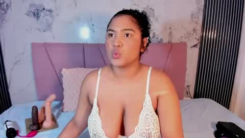 elena_wolff online show from July 1, 11:52 am