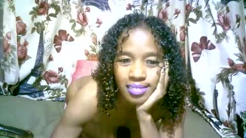 Snapshot of elenah0123 chatting on September 24, 6:42 am elenah013 online show from September 24, 6:42 am