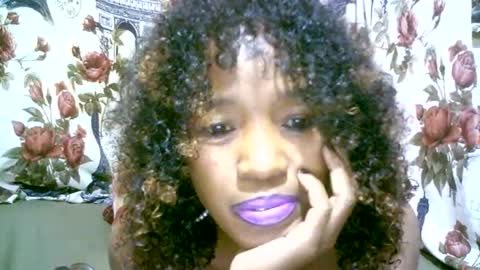 Snapshot of elenah0123 chatting on September 23, 6:29 am elenah013 online show from September 23, 6:29 am