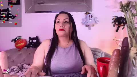 Snapshot of elenna_boobs_ chatting on October 16, 6:57 am elenna_boobs_ online show from October 16, 6:57 am