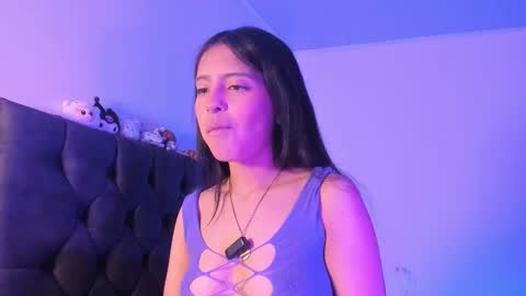 Snapshot of elenna_salvatoree chatting on October 20, 12:10 pm Elena online show from October 20, 12:10 pm