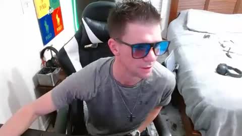 Walker online show from October 24, 5:41 am