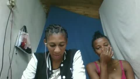 elia011 online show from March 12, 8:18 am