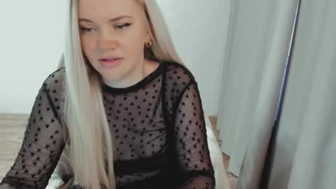 Ella online show from June 25, 5:34 am
