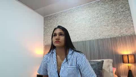 Elia Russell online show from November 24, 11:31 am