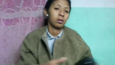 eliahsexy online show from June 18, 6:19 am