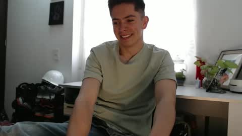 Elian online show from November 15, 4:30 pm