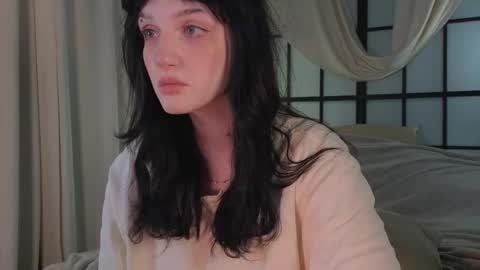 Snapshot of eliejay chatting on September 26, 8:17 pm Ellie online show from September 26, 8:17 pm
