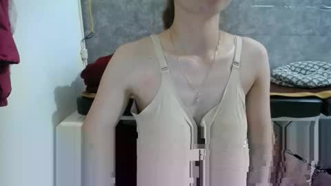 eliesweet9x online show from May 19, 2:07 am