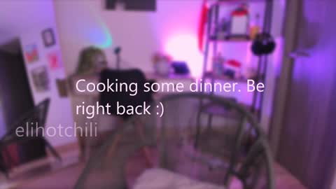 Eli online show from December 4, 1:52 am