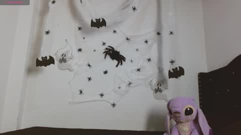 Snapshot of elii_sweet_ chatting on October 21, 5:12 am elii_sweet_ online show from October 21, 5:12 am