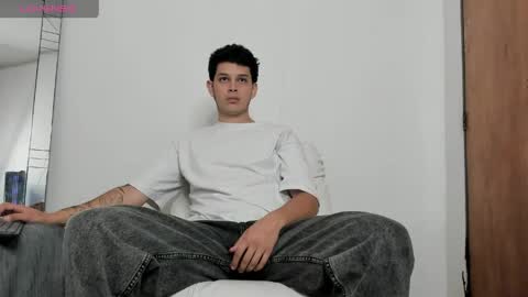 elijah_stoone online show from April 20, 11:46 am