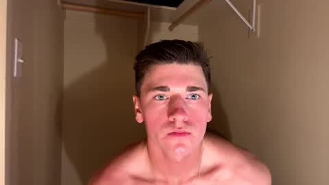 elijahkinky24 online show from May 29, 11:36 pm