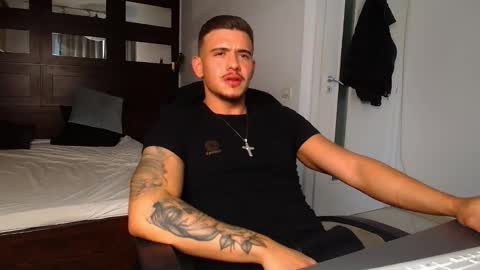 ElijahThorne online show from February 26, 10:40 am