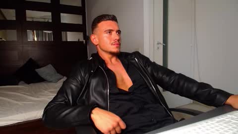 ElijahThorne online show from March 15, 1:14 pm