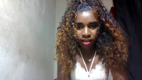 elina981 online show from July 18, 7:10 am