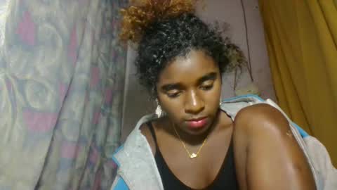 elina981 online show from April 24, 12:51 pm