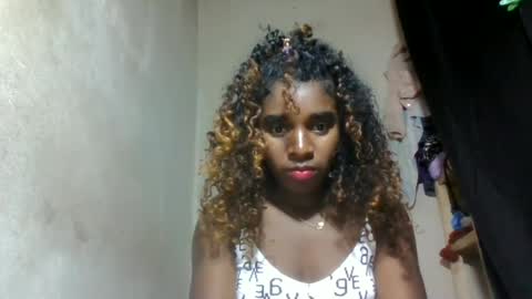 elina981 online show from July 2, 10:42 am