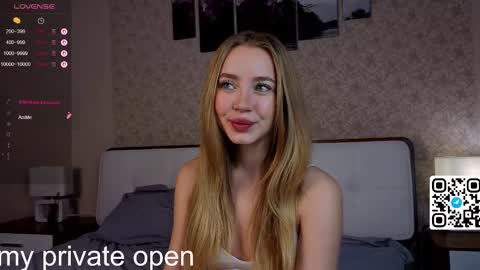 Elina online show from December 1, 1:25 am