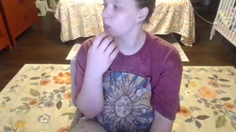ElinaReign   online show from June 19, 2:39 am