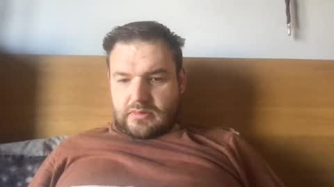 e26 online show from March 3, 12:23 pm