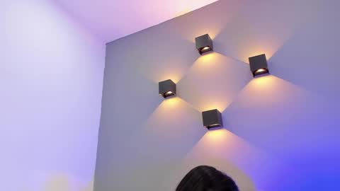 Elisa online show from May 1, 8:58 pm