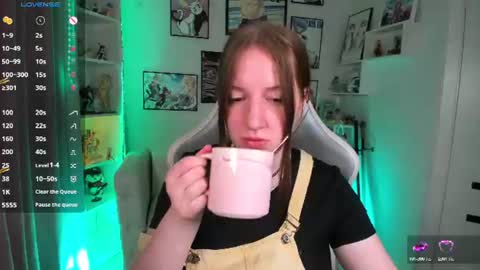 your sweet Lisa online show from July 3, 3:55 am