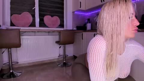 elisabeth_jason online show from May 5, 5:47 am