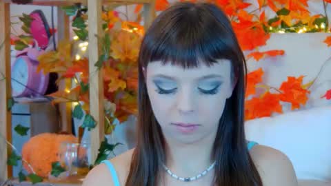 ElisabethDavis online show from October 23, 7:04 pm