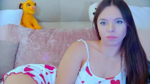 ElisabethDavis online show from February 25, 9:04 pm