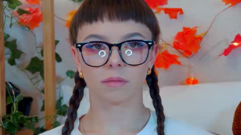 ElisabethDavis online show from September 28, 5:22 pm