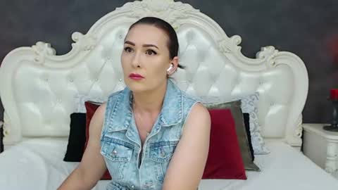 Krissy online show from July 20, 8:17 am