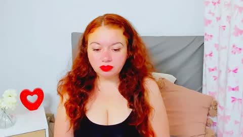 ElisabethXSweet online show from July 25, 6:33 am