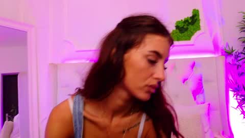 ElisaCharm online show from June 9, 4:01 am