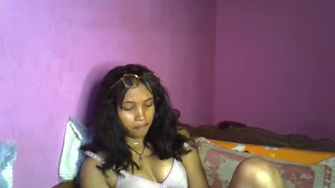 elisah01 online show from February 5, 3:59 pm