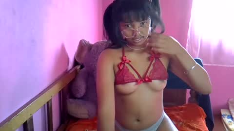 elisah01 online show from June 17, 5:34 am