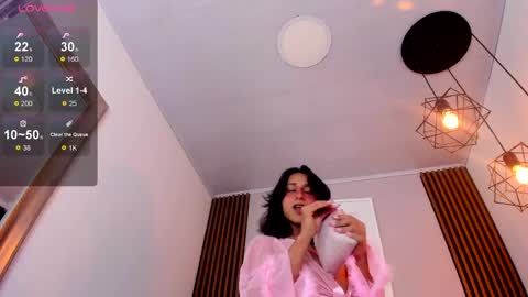 Elisa Sue online show from May 3, 12:49 am