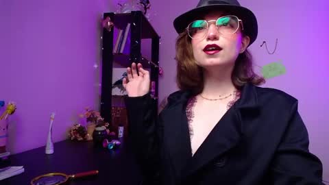 elise_nyx online show from March 13, 9:18 pm